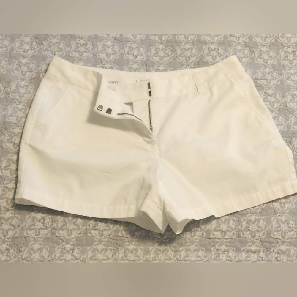 Loft Women's White 4" Shorts S6
